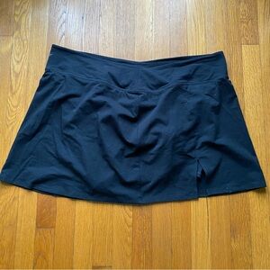 Old navy black slit skort sport stretch